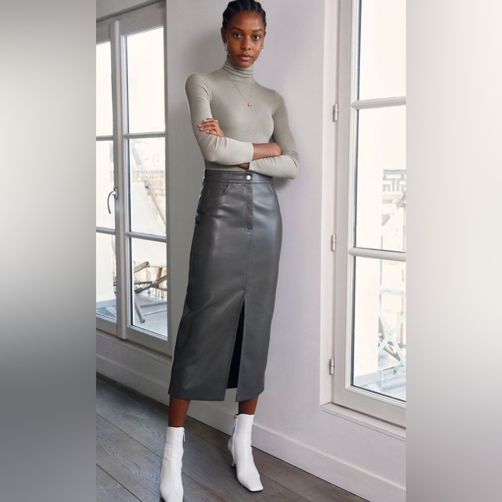 Aritzia Wilfred Bica Skirt